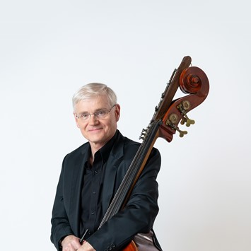 Stephen Lester bass (2021)